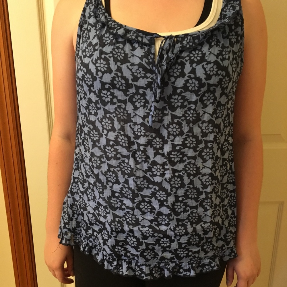 Sleeveless blouse